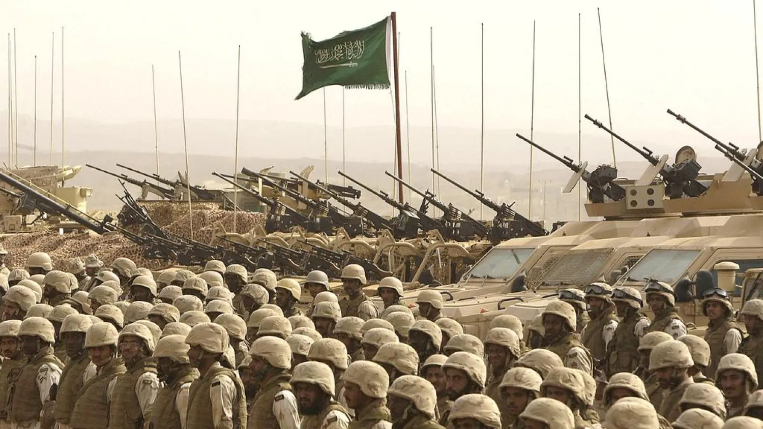 Las Fuerzas Armadas de Arabia Saudita (FAAS), también conocidas como Fuerzas Armadas Reales Sauditas, forman parte de las fuerzas militares del Reino de Arabia Saudita y se encuentran entre las mejor financiadas del mundo, con el sexto mayor presupuesto de defensa. Foto: Asharq Al Awsat/Reuters