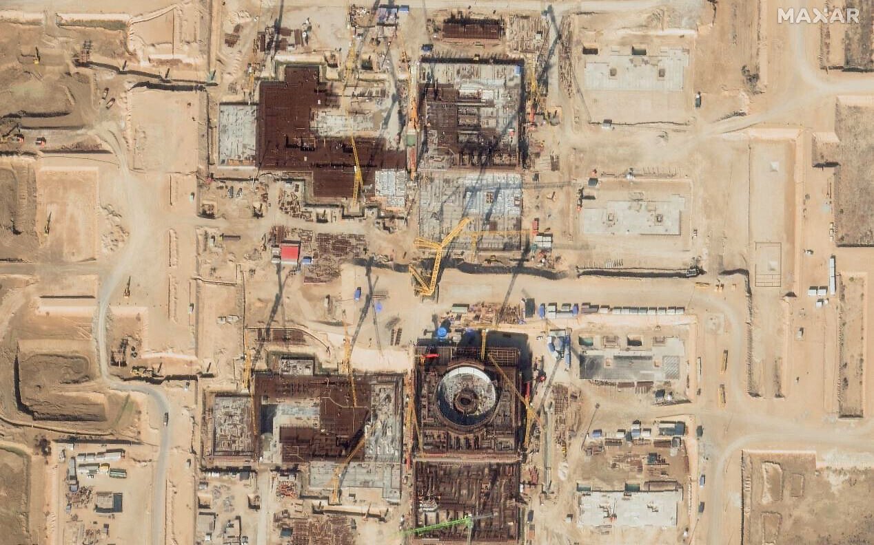 Esta imagen satelital proporcionada por Maxar Technologies, tomada el 14 de febrero de 2025, muestra los nuevos reactores de Bushehr en construcción, a 1200 kilómetros (750 millas) al sur de Teherán. Fotografia: Imagen satelital ©2021 Maxar Technologies/AFP