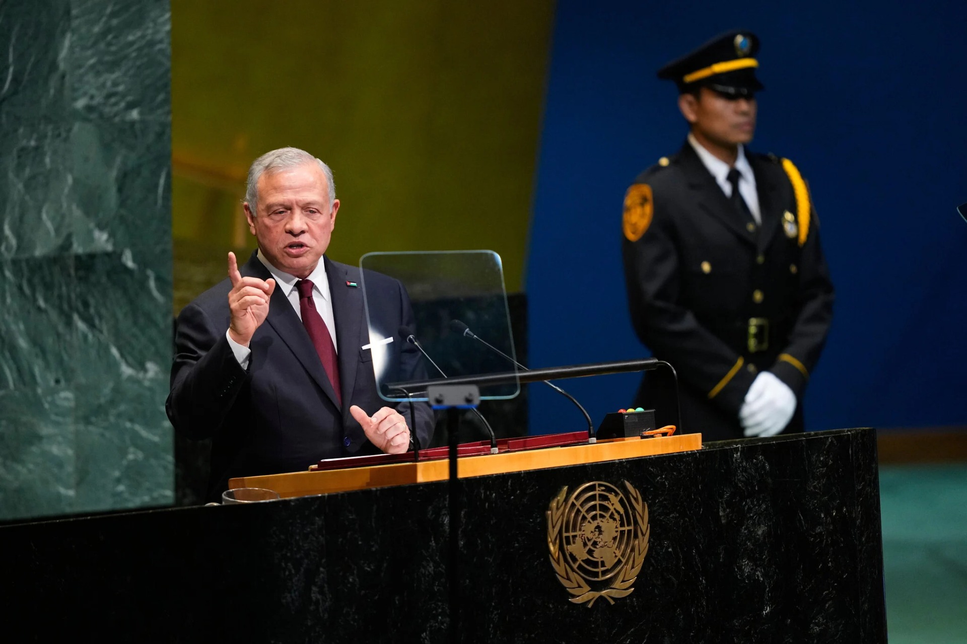 El rey Abdullah II de Jordania habla durante la 81.ª sesión de la Asamblea General de las Naciones Unidas, en la sede de la ONU, el 22 de septiembre de 2026. Foto: AP / Yuki Iwamura