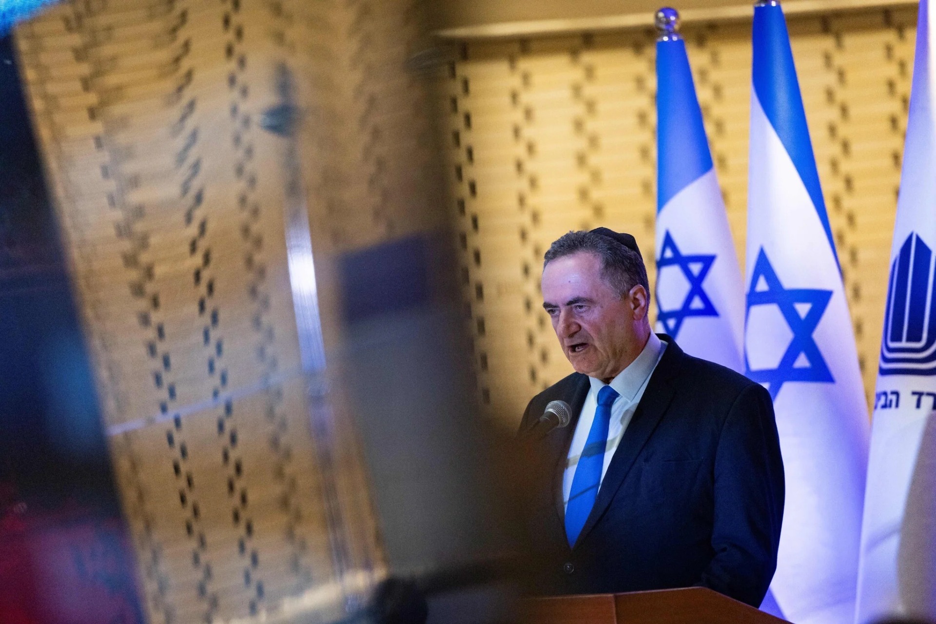 El ministro de Defensa, Israel Katz, participa en una ceremonia en memoria de los soldados israelíes caídos durante la Guerra de Yom Kippur de 1973, en el Salón Nacional del Recuerdo del Monte Herzl, en Jerusalén, el 22 de septiembre de 2026. Foto: Chaim Goldberg / Flash90