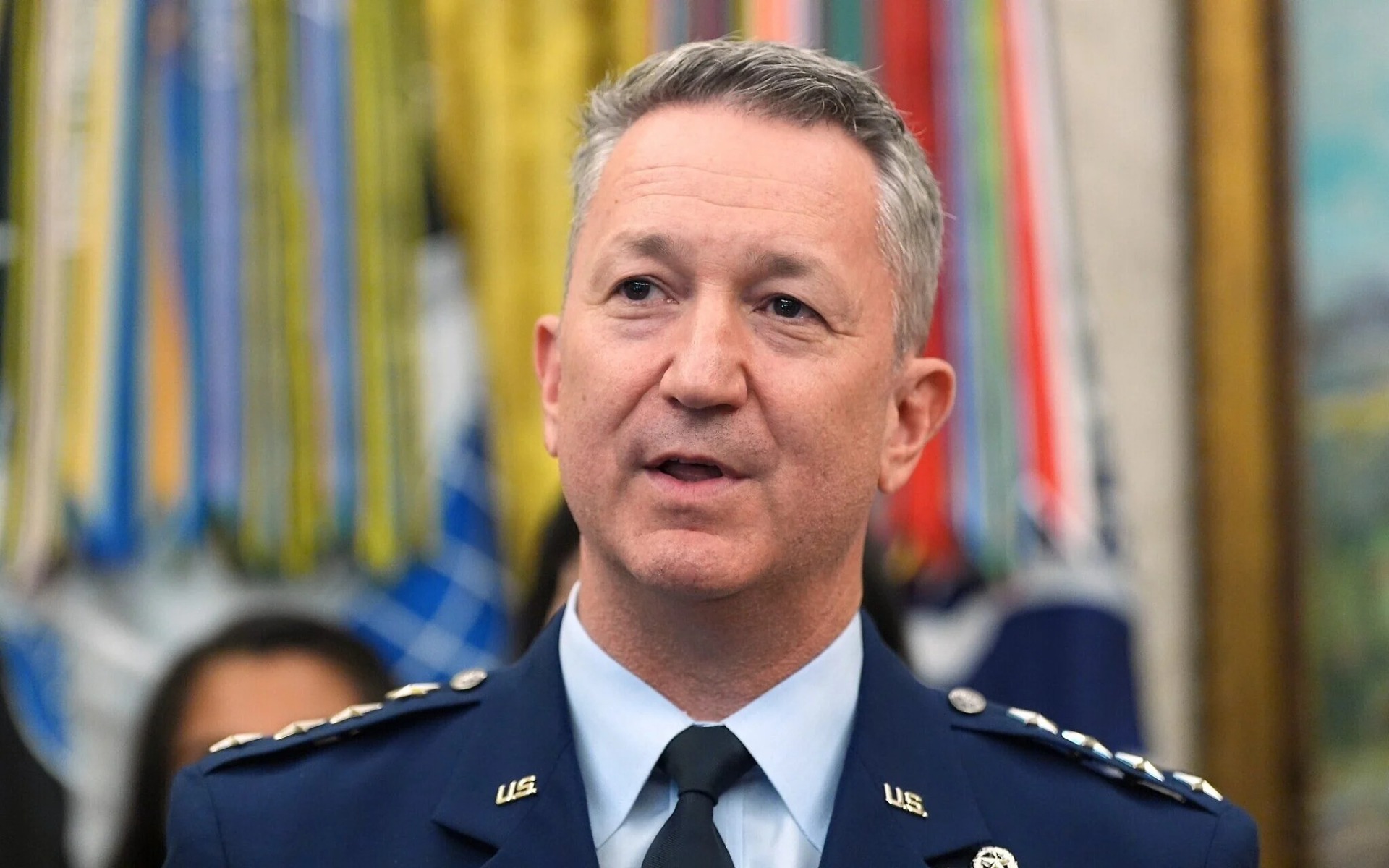El general estadounidense Dan Caine, presidente del Estado Mayor Conjunto, durante una reunión sobre familias militares con el presidente Donald Trump en el Despacho Oval de la Casa Blanca, en Washington, el 3 de agosto de 2026. Fotografía: AP / Alex Brandon